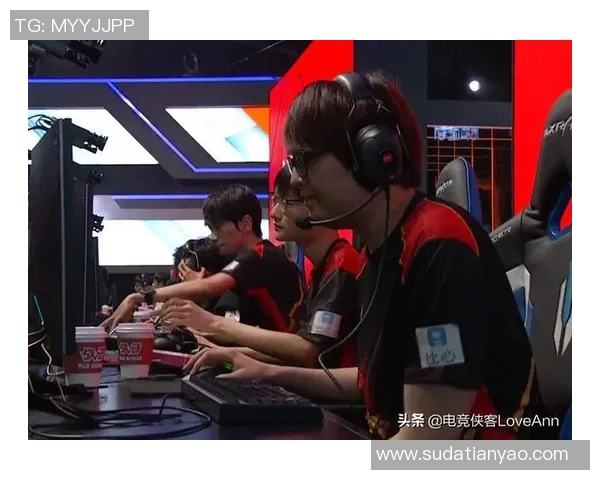 英雄联盟战术剖析：深入探讨FPX战队的进攻策略与执行细节